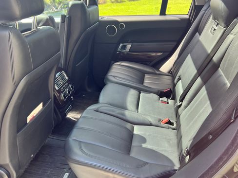 Used 2015 Land Rover Range Rover Supercharged AWD/4WD image 27