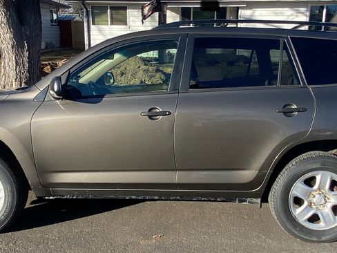 Used 2009 Toyota RAV4 2WD image 1