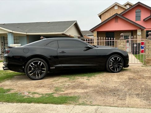 Used 2011 Chevrolet Camaro SS w/ RS Package image 12