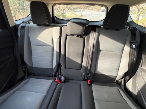 Used 2016 Ford Escape SE w/ Equipment Group 201A image 14