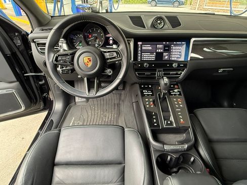 Used 2022 Porsche Macan GTS image 12