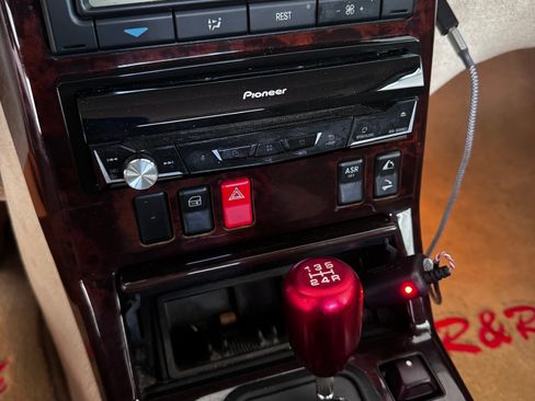 Used 1997 Mercedes-Benz SL 500 image 2