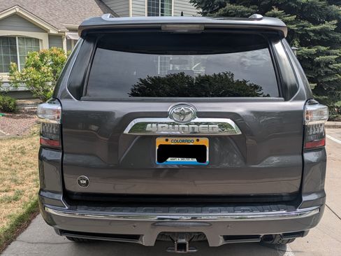 Used 2015 Toyota 4Runner Limited AWD/4WD image 8