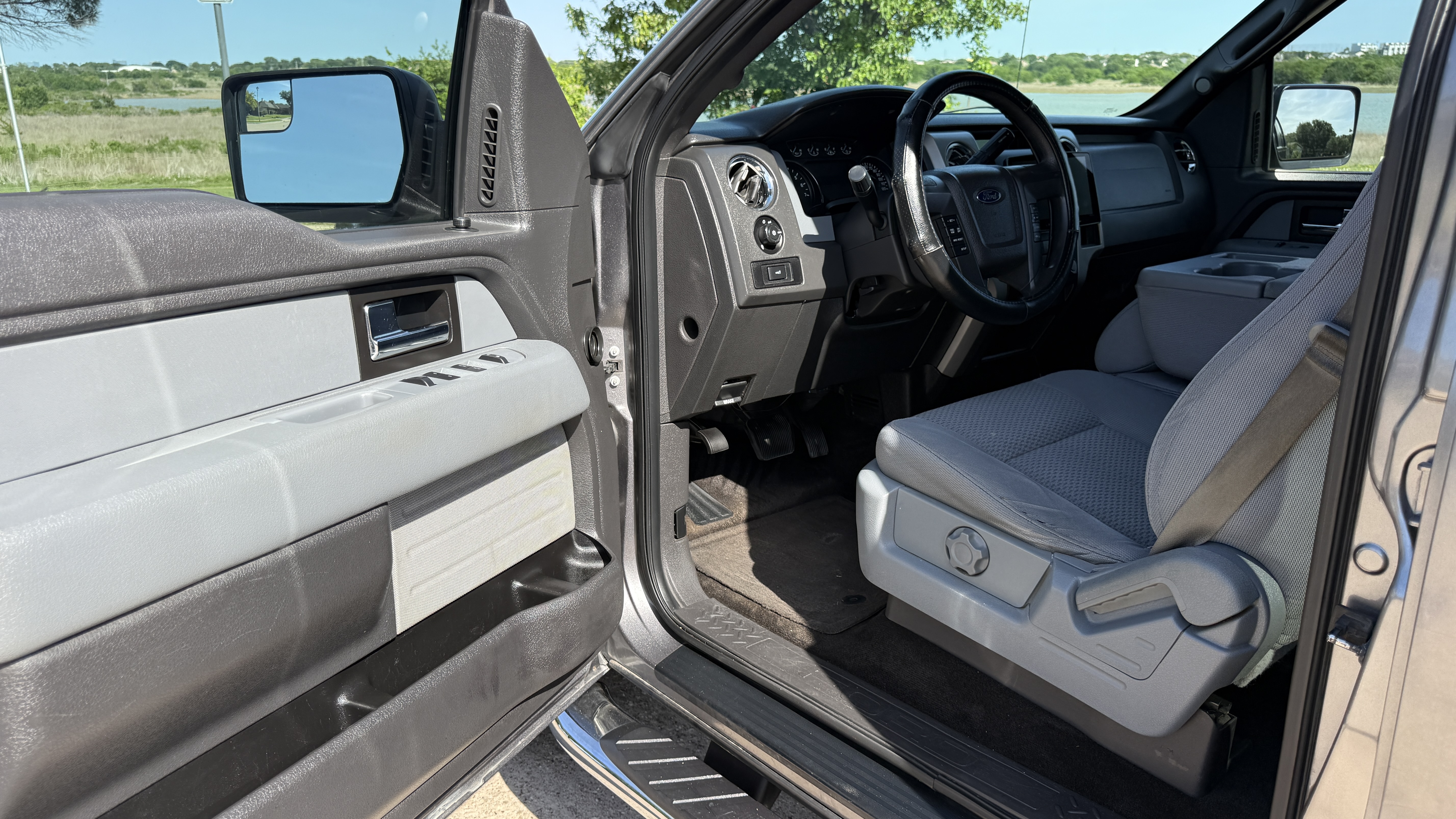 Used 2014 Ford F150 XLT RWD image 14