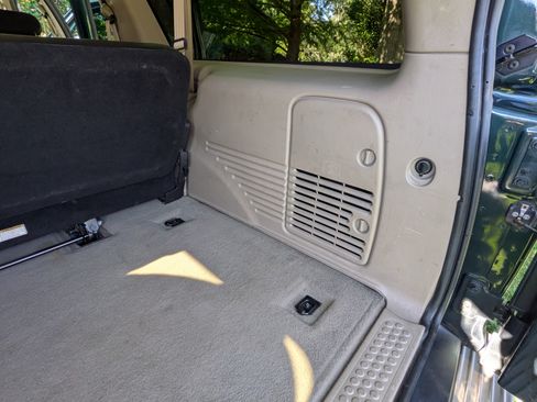 Used 2005 Ford Excursion Eddie Bauer image 28