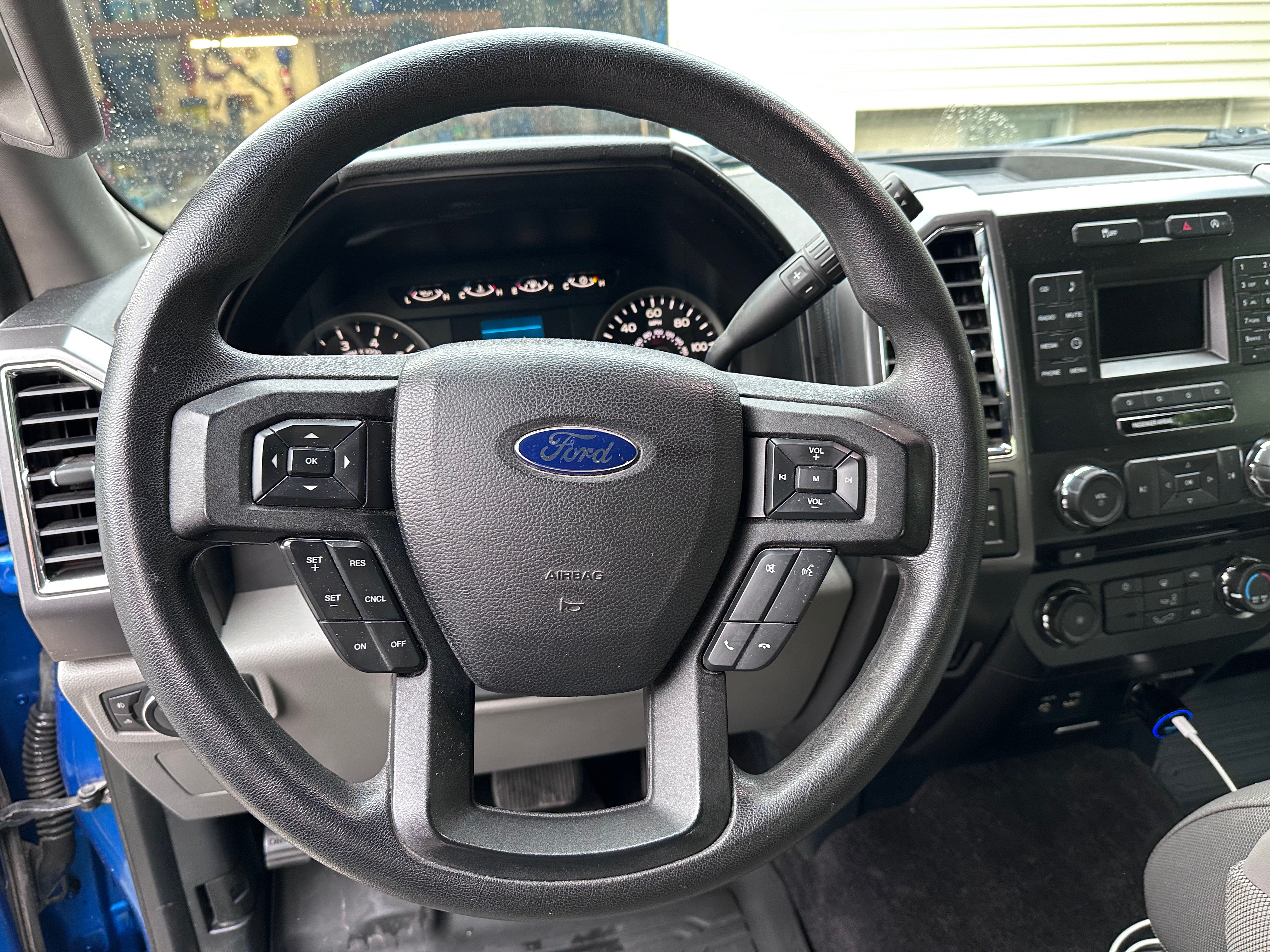 Used 2015 Ford F150 XLT AWD/4WD image 13