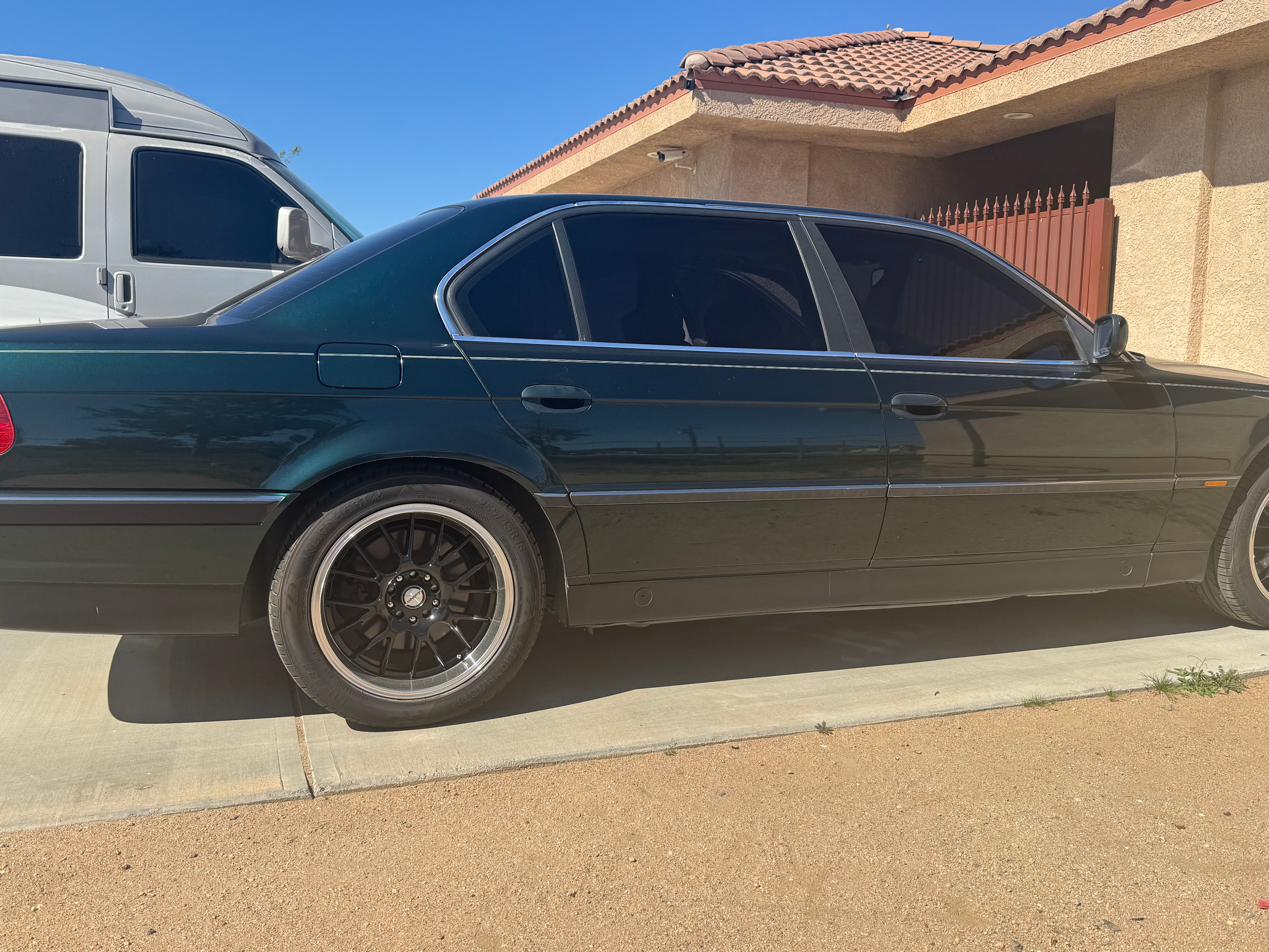 Used 1997 BMW 740iL RWD image 4