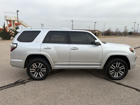 Used 2018 Toyota 4Runner Limited image 1