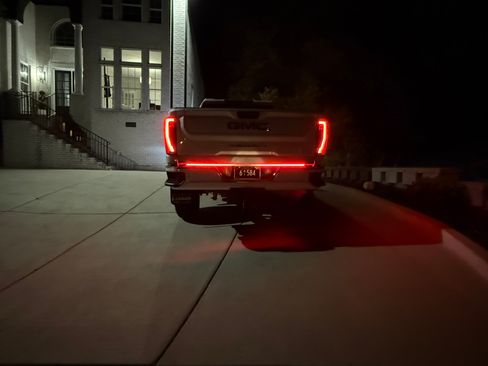 Used 2025 GMC Sierra 3500 Denali Ultimate image 4