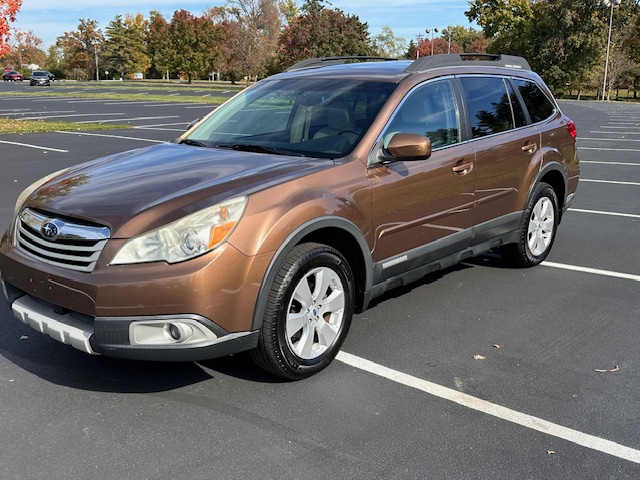 Used 2012 Subaru Outback 2.5i Limited w/ Moonroof Pkg AWD/4WD image 5