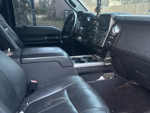 Used 2014 Ford F250 Platinum w/ FX4 Off-Road Package image 6