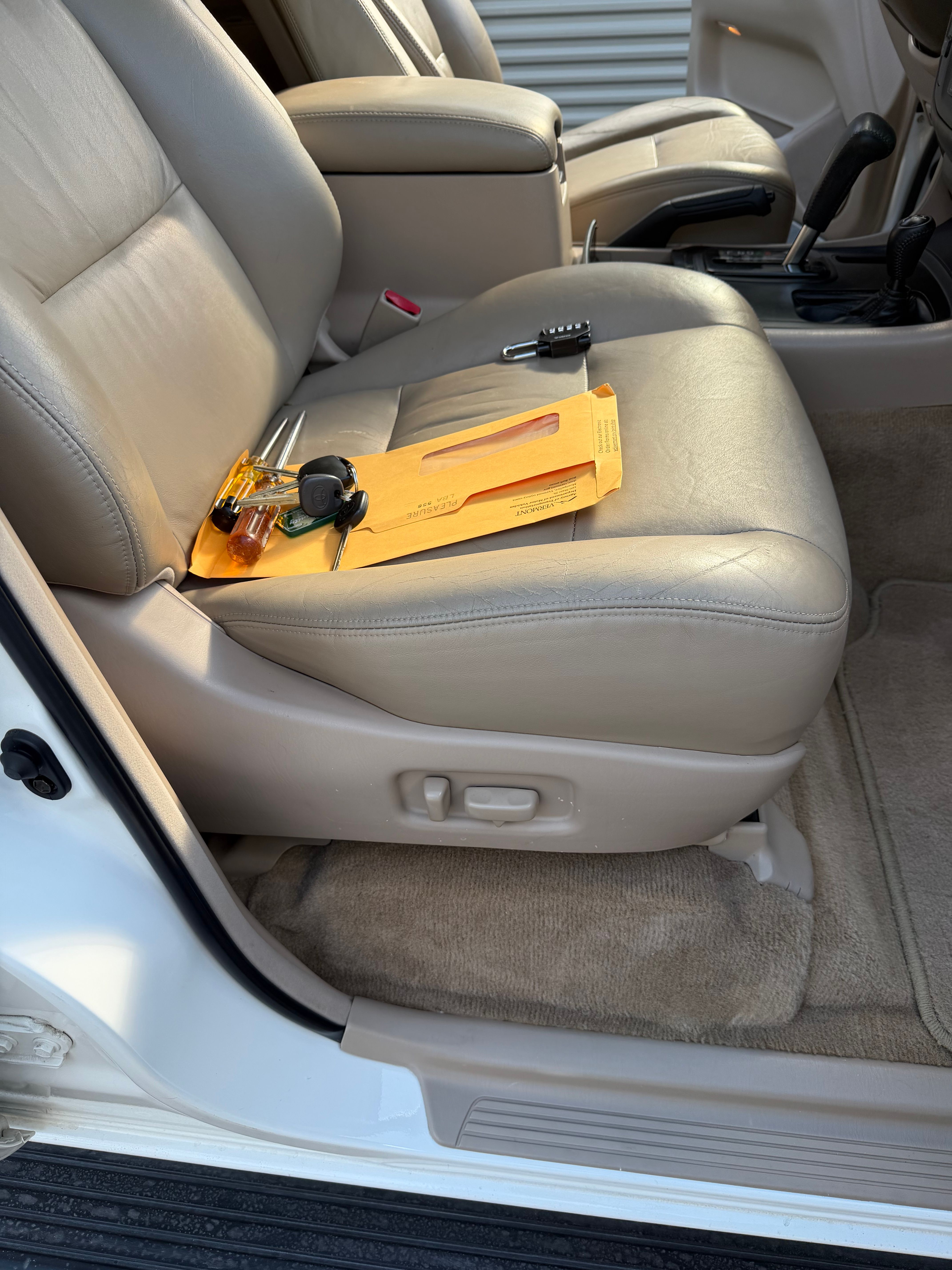Used 2002 Toyota Land Cruiser AWD/4WD image 17
