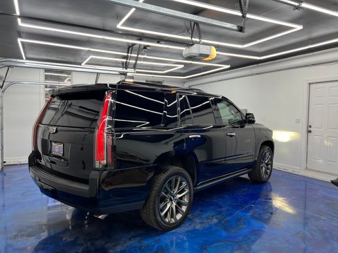 Used 2019 Cadillac Escalade Premium Luxury w/ Escalade Sport Edition AWD/4WD image 2