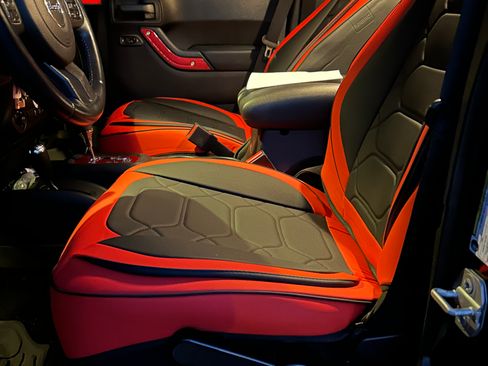 Used 2015 Jeep Wrangler Unlimited Sport w/ Quick Order Package 24S image 4