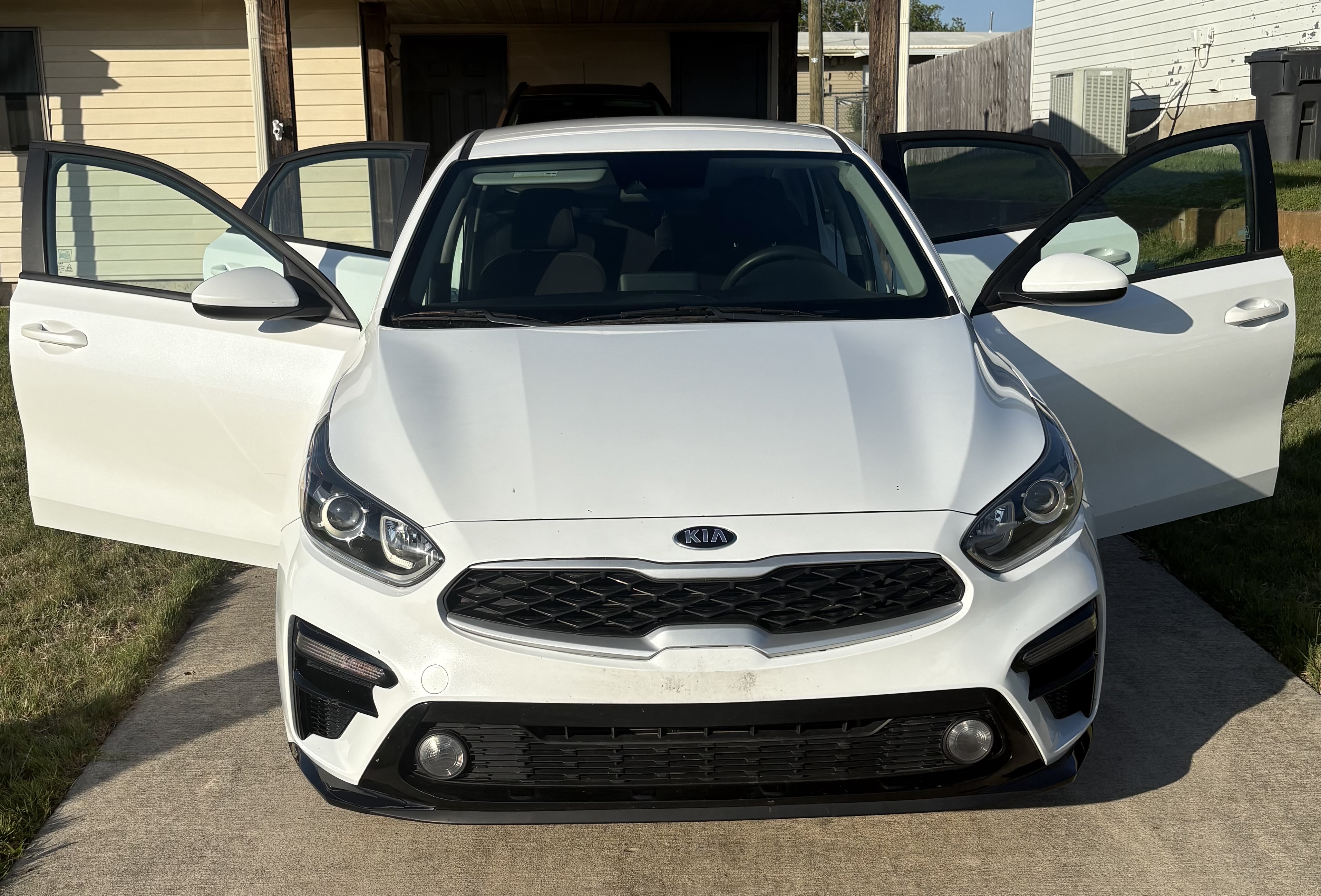 Used 2021 Kia Forte LXS FWD image 4
