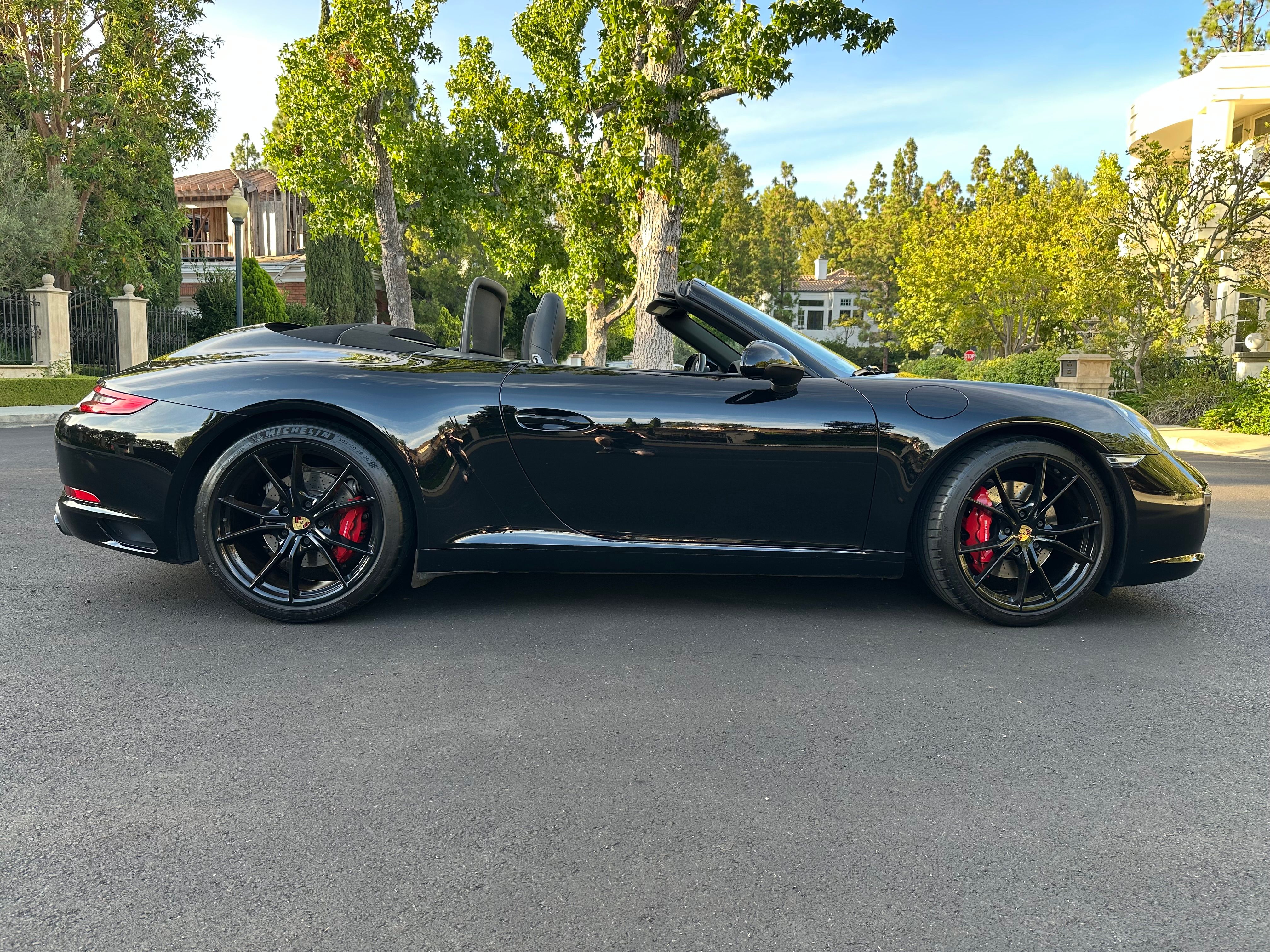 Used 2019 Porsche 911 Carrera S RWD image 1