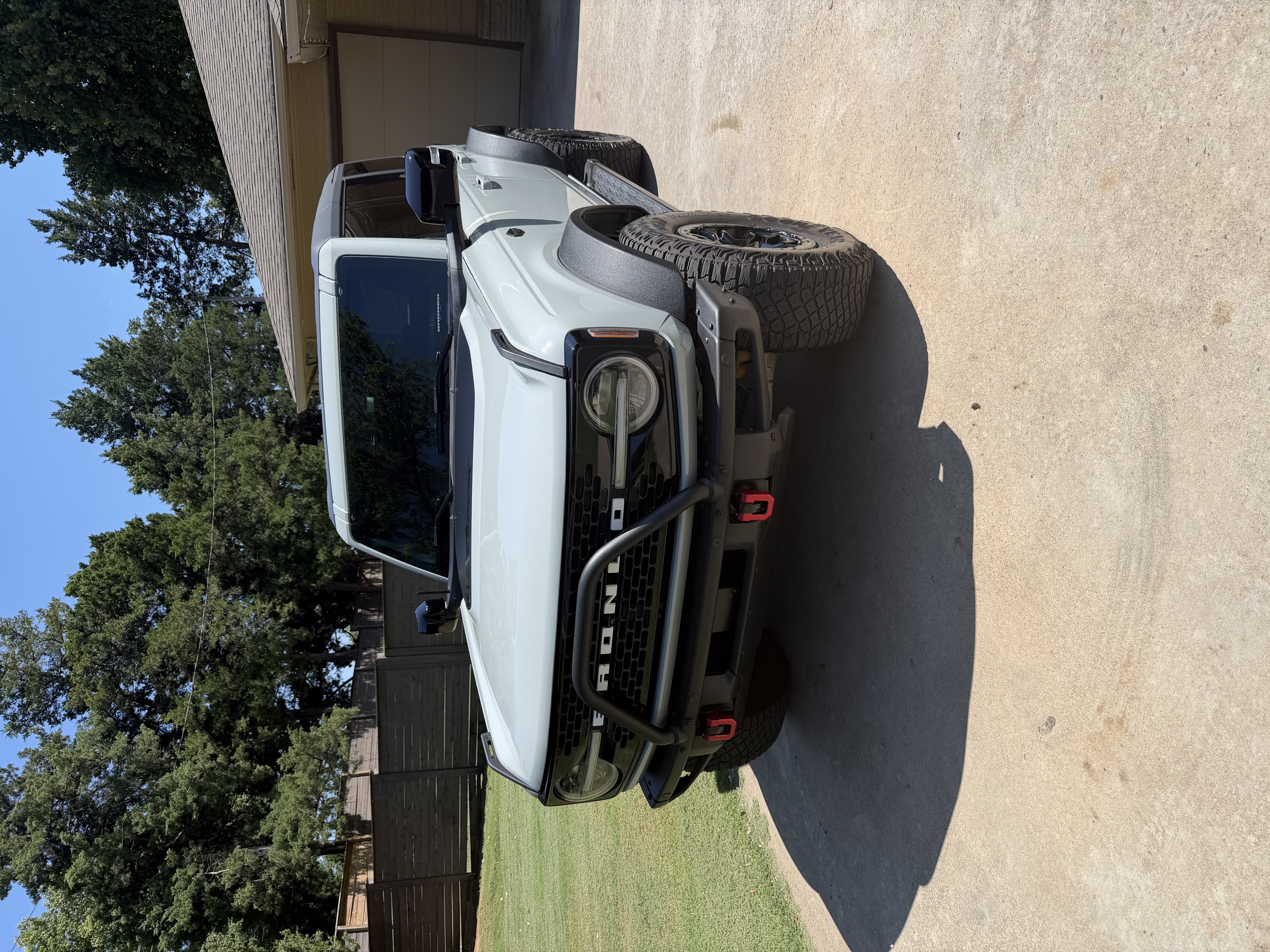 Used 2021 Ford Bronco Wildtrak AWD/4WD image 2