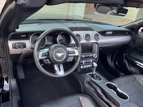 Used 2023 Ford Mustang GT Premium image 14