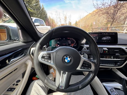 Used 2020 BMW 540i xDrive w/ Executive Package image 6