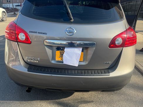 Used 2014 Nissan Rogue S w/ Convenience Package image 4