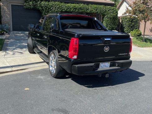 Used 2013 Cadillac Escalade EXT Luxury image 5