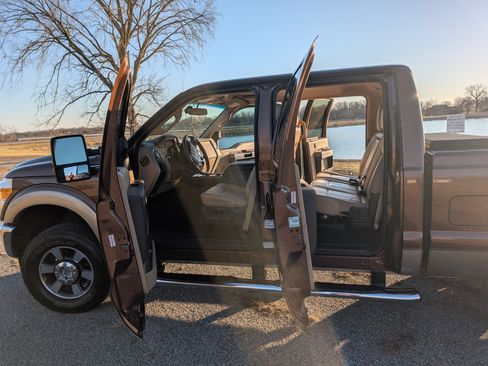 Used 2012 Ford F250 Lariat w/ Lariat Ultimate Pkg image 11