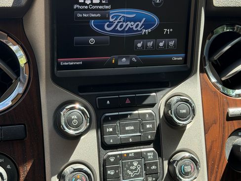 Used 2014 Ford F350 Lariat w/ Lariat Ultimate Package AWD/4WD image 9
