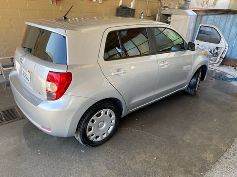 Used 2008 Scion xD image 1
