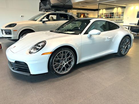 Used 2025 Porsche 911 Carrera RWD image 1