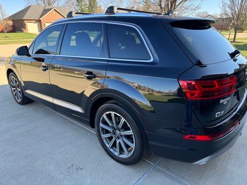 Used 2017 Audi Q7 3.0T Prestige image 12