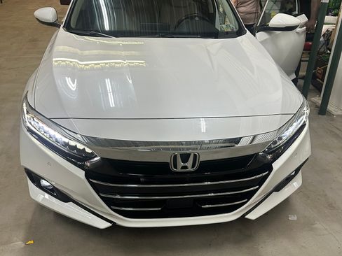 Used 2022 Honda Accord EX-L image 1