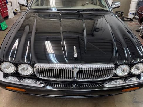 Used 2001 Jaguar XJ Vanden Plas image 10