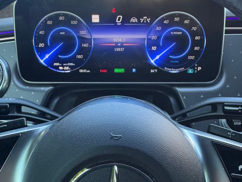 Used 2023 Mercedes-Benz EQE 500 4MATIC Sedan image 16