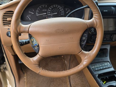 Used 1996 Ford Explorer 2WD 4-Door image 12