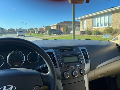 Used 2010 Hyundai Sonata GLS image 6