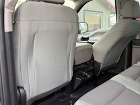 Used 2015 Ford F150 XL w/ Equipment Group 101A Mid image 4