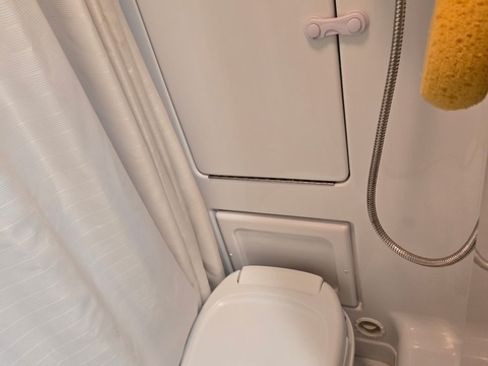 Used 2020 RAM ProMaster 3500 w/ Premium Appearance Group image 4