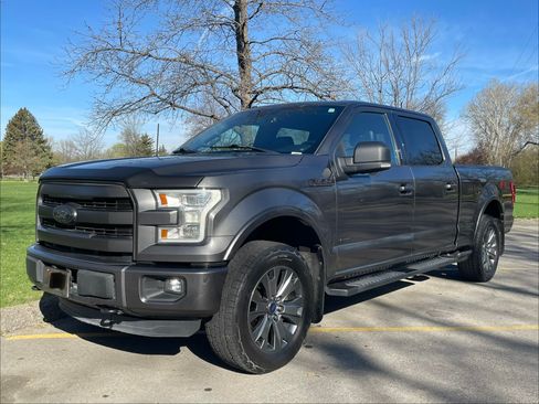 Used 2015 Ford F150 Lariat w/ Equipment Group 502A Luxury image 2
