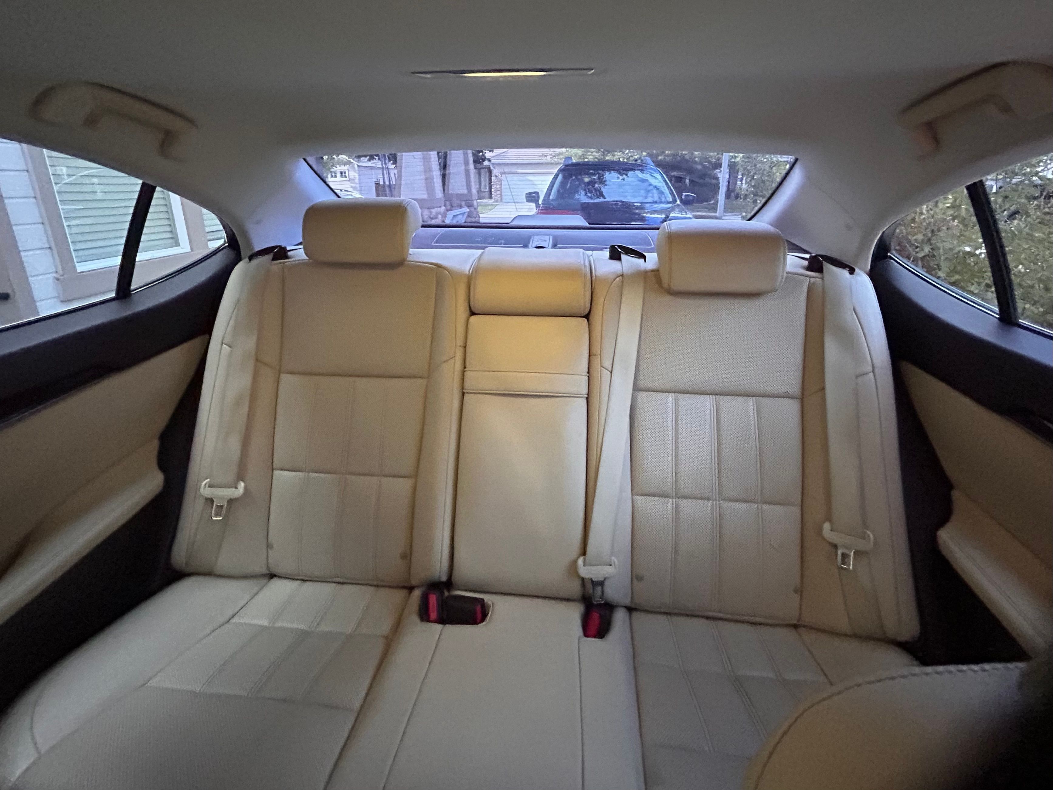 Used 2016 Lexus ES 350 w/ Luxury Package w/Wood Trim FWD image 23