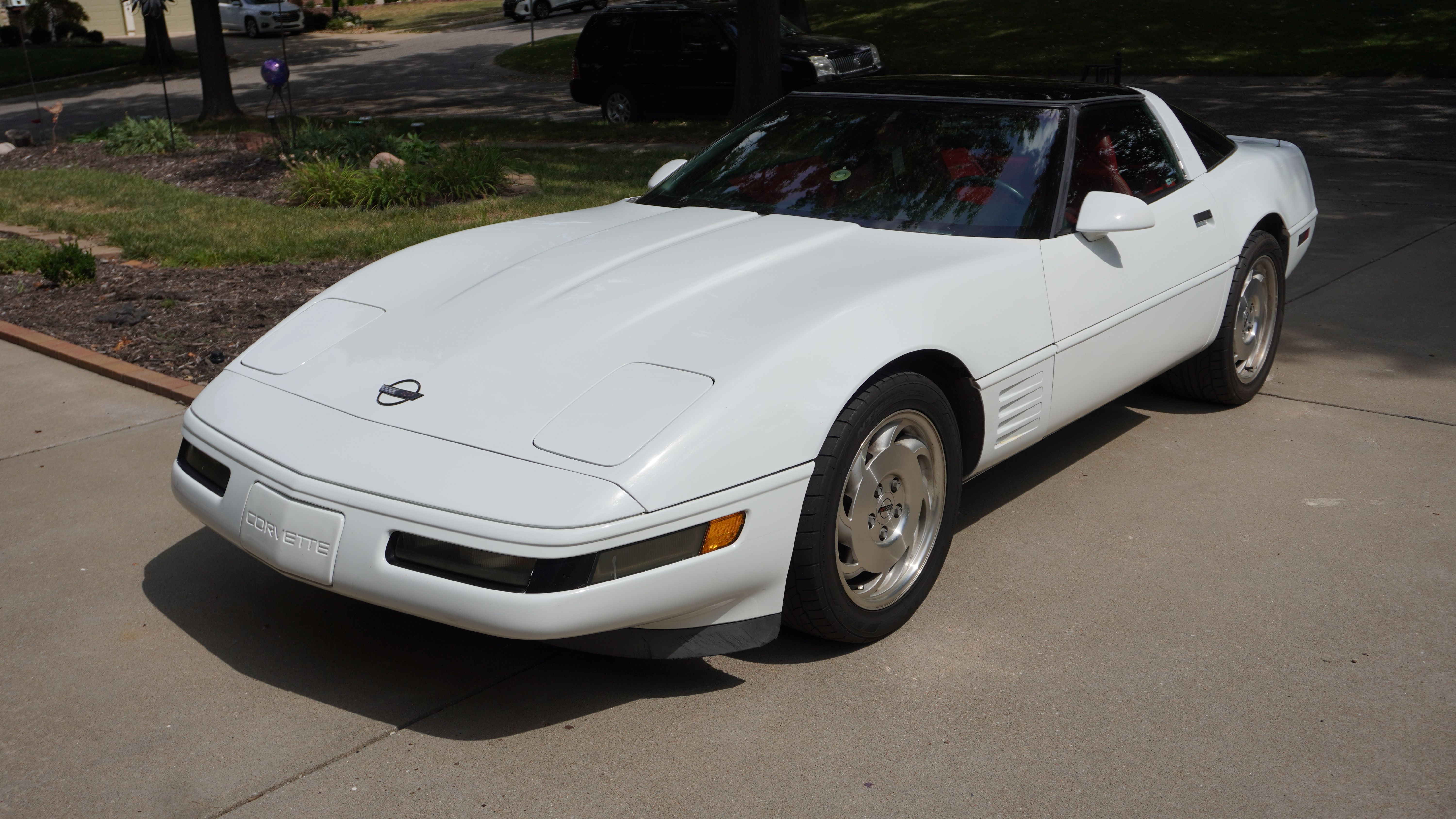 Used 1994 Chevrolet Corvette Coupe RWD image 4