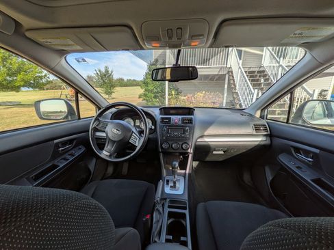 Used 2013 Subaru Impreza 2.0i Premium AWD/4WD image 12