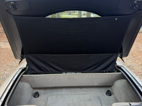 Used 2000 Chevrolet Corvette Coupe w/ Roof Pkg image 8