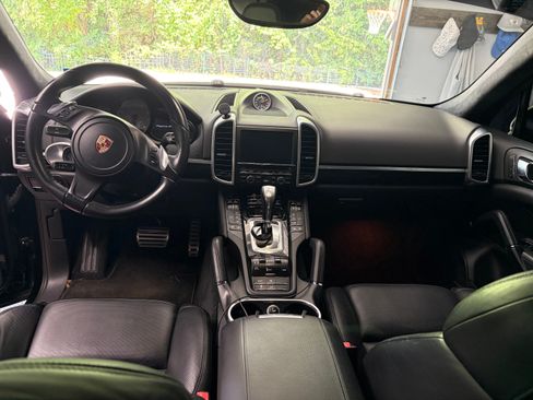 Used 2013 Porsche Cayenne GTS AWD/4WD image 10