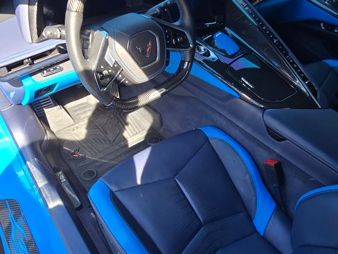 Used 2024 Chevrolet Corvette Z06 w/ Z07 Performance Package image 18