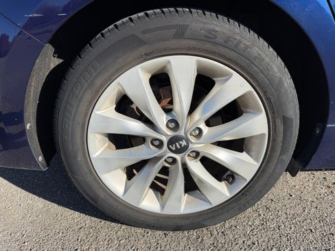 Used 2017 Kia Optima LX image 8