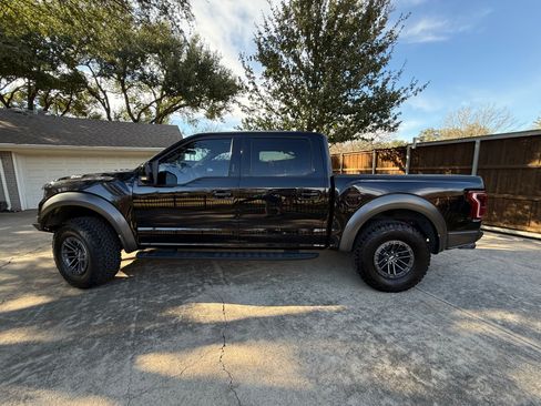 Used 2020 Ford F150 Raptor w/ Equipment Group 802A Luxury image 8