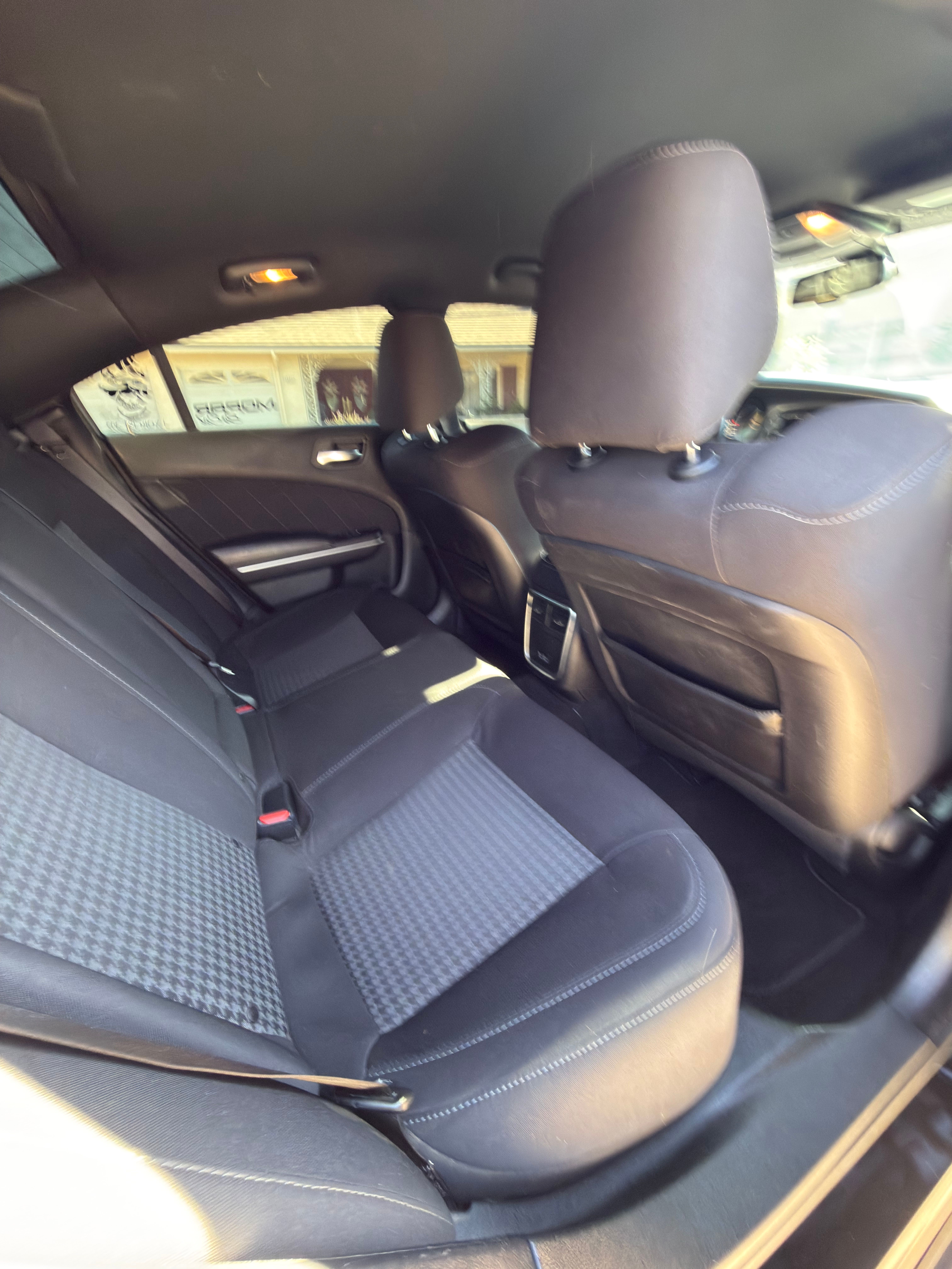 Used 2019 Dodge Charger Scat Pack w/ Navigation & Travel Group RWD image 9