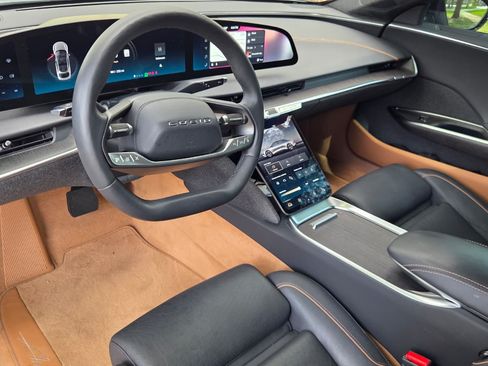 Used 2025 Lucid Air Touring AWD/4WD image 6