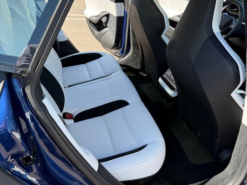 Used 2025 Tesla Model S Plaid AWD/4WD image 5