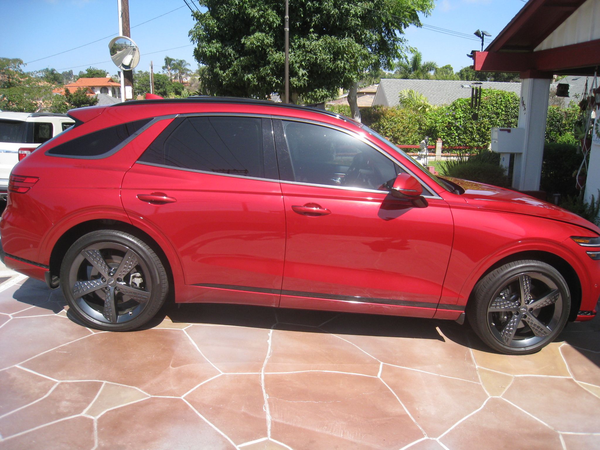 Used 2022 Genesis GV70 3.5T Sport w/ Sport Prestige Package AWD/4WD image 4